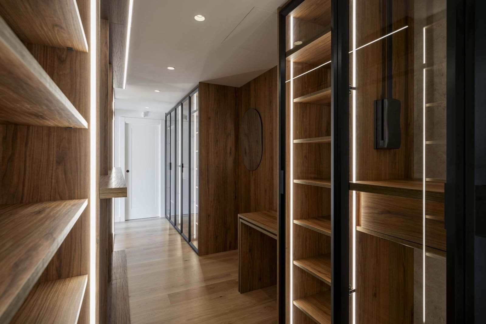 5 bedroom Villa for sale in Marbella with pool garage - € 5,950,000 (Ref: 8778243)