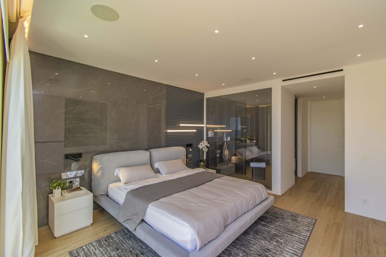 4 soveværelse Byhus til salg i Golden Mile med swimmingpool - € 5.460.000 (Ref: 8778244)