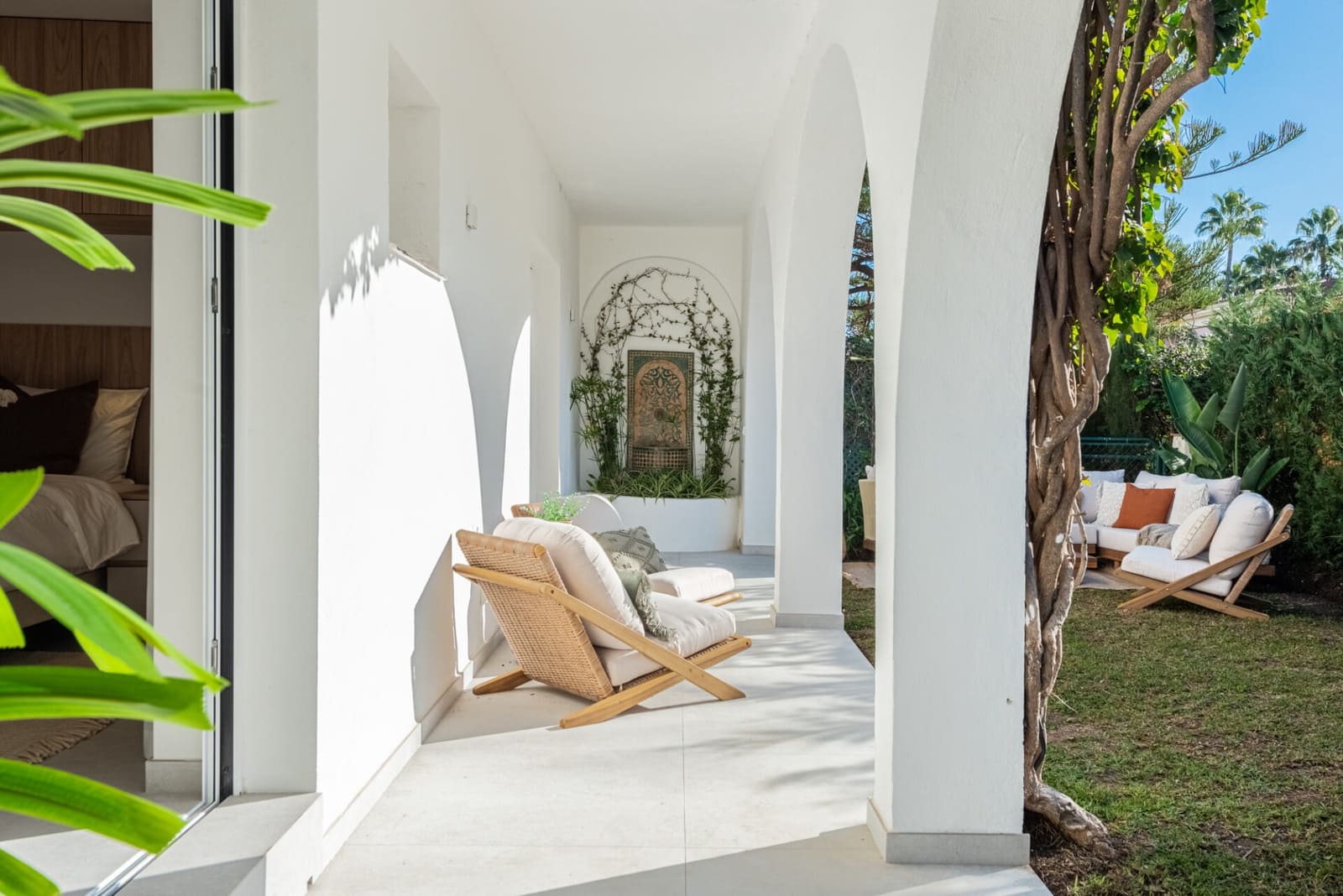 3 soverom Villa til salgs i Nueva Andalucia med svømmebasseng - € 1 349 000 (Ref: 8783558)