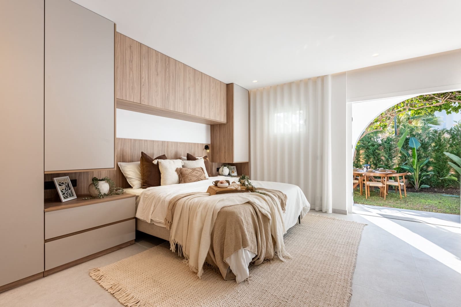 3 soverom Villa til salgs i Nueva Andalucia med svømmebasseng - € 1 349 000 (Ref: 8783558)