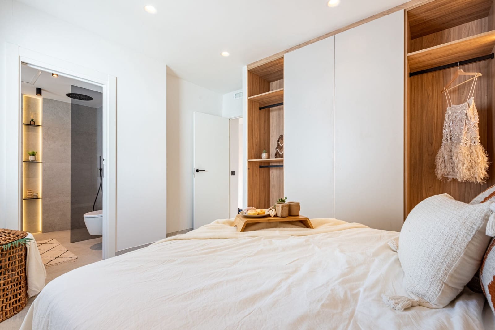 3 soverom Villa til salgs i Nueva Andalucia med svømmebasseng - € 1 349 000 (Ref: 8783558)