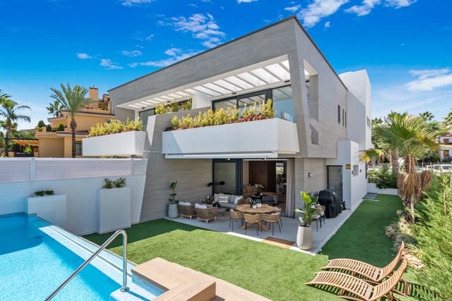 5 soverom Hus til salgs i Puerto Banus, Marbella med svømmebasseng - € 2 395 000 (Ref: 8783561)