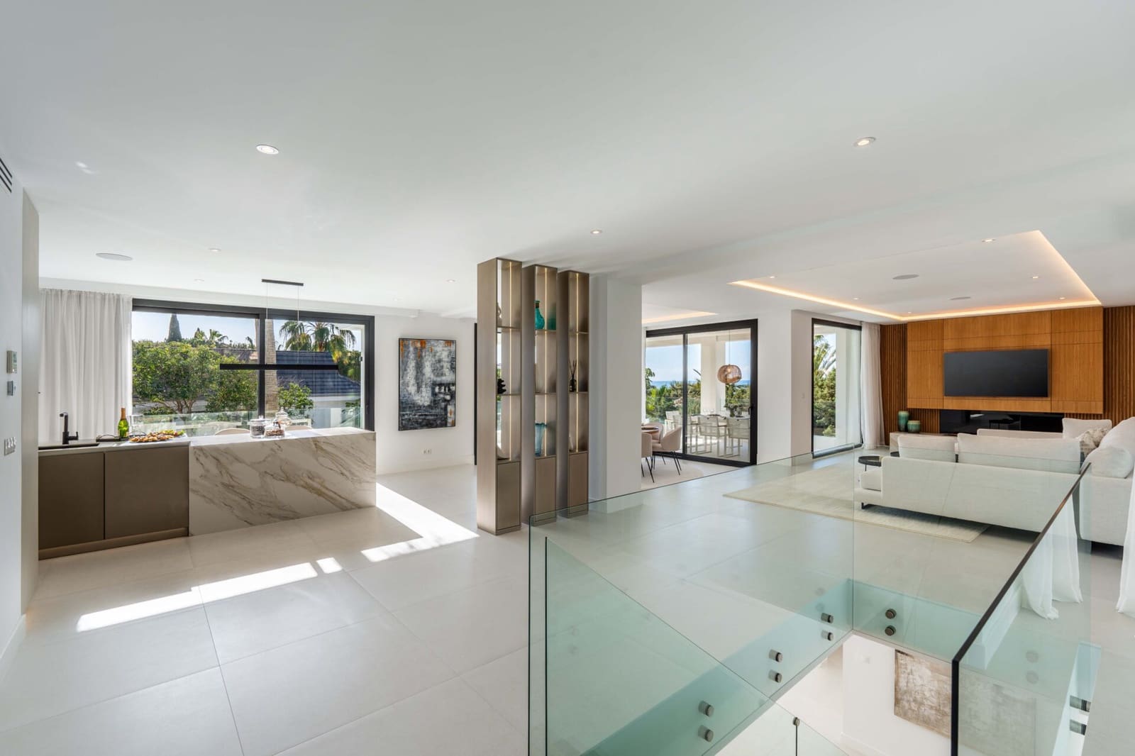 4 bedroom Villa for sale in Marbesa with pool - € 3,669,000 (Ref: 8792159)