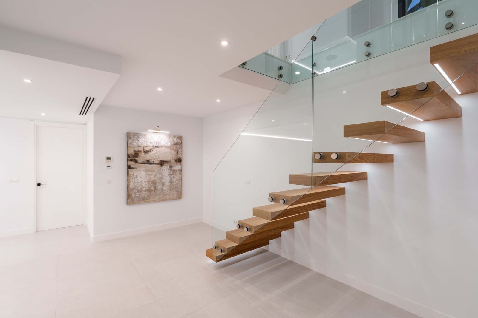 4 bedroom Villa for sale in Marbesa with pool - € 3,669,000 (Ref: 8792159)