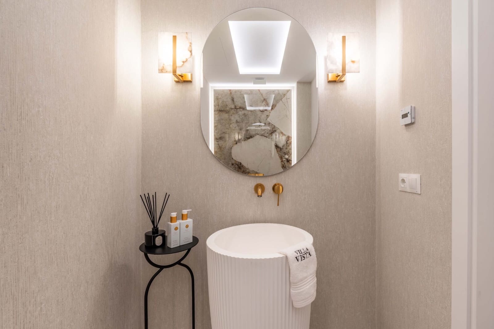 4 bedroom Villa for sale in Marbesa with pool - € 3,669,000 (Ref: 8792159)