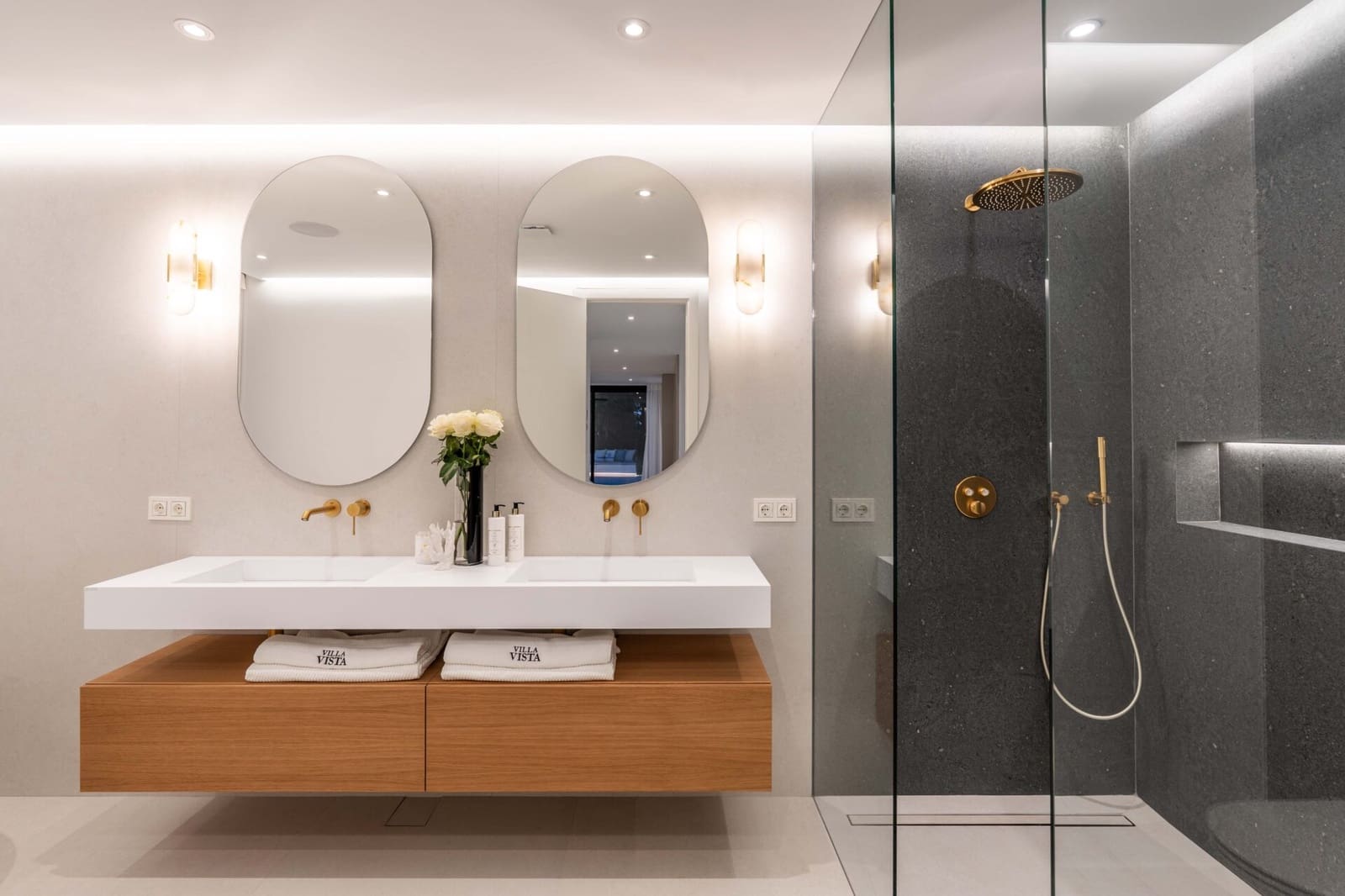 4 bedroom Villa for sale in Marbesa with pool - € 3,669,000 (Ref: 8792159)