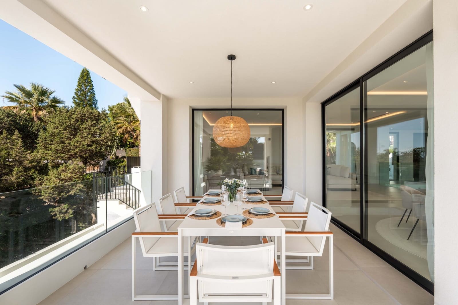 4 bedroom Villa for sale in Marbesa with pool - € 3,669,000 (Ref: 8792159)