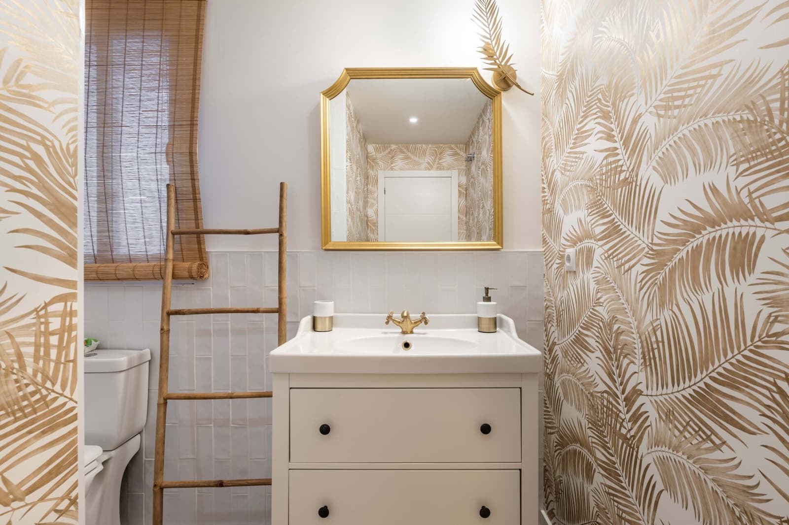 3 bedroom Villa for sale in Estepona - € 799,000 (Ref: 8812403)