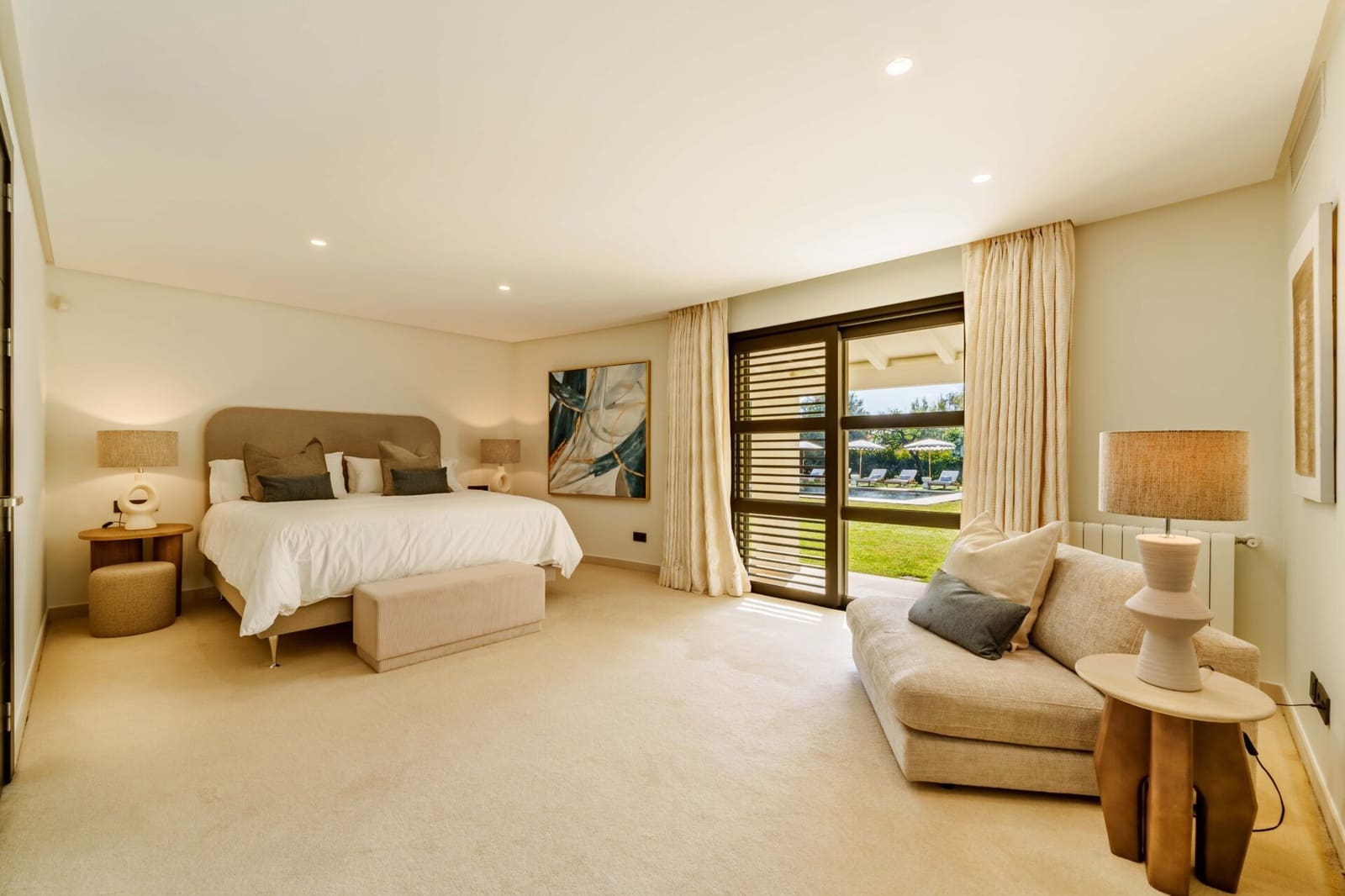 5 bedroom Villa for sale in Nueva Andalucia with garage - € 7,500,000 (Ref: 8827302)