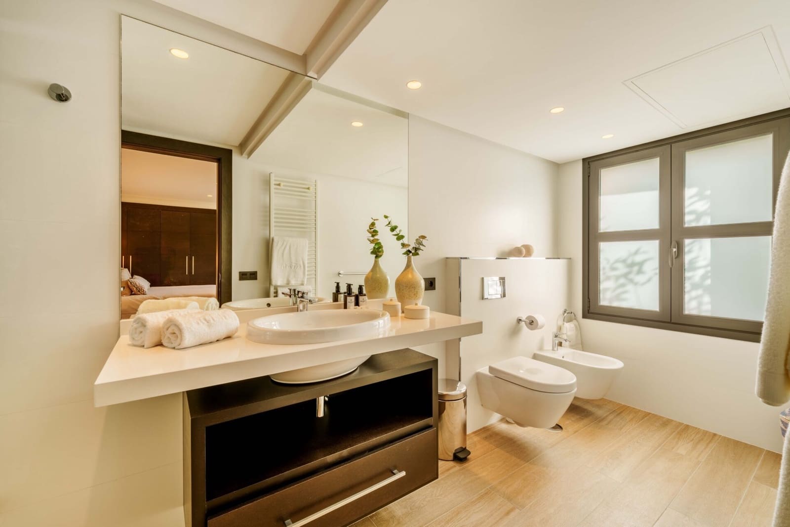 5 bedroom Villa for sale in Nueva Andalucia with garage - € 7,500,000 (Ref: 8827302)