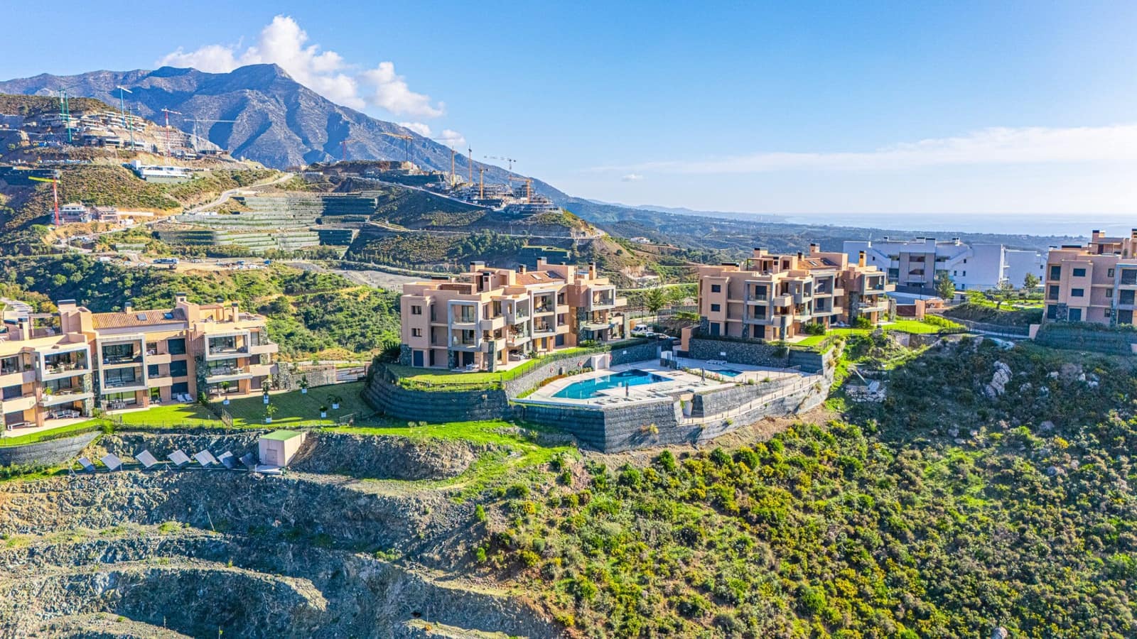 4 makuuhuone Huoneisto myytävänä paikassa Benahavis mukana uima-altaan 
autotalli - 1 845 000 € (Ref: 8827304)