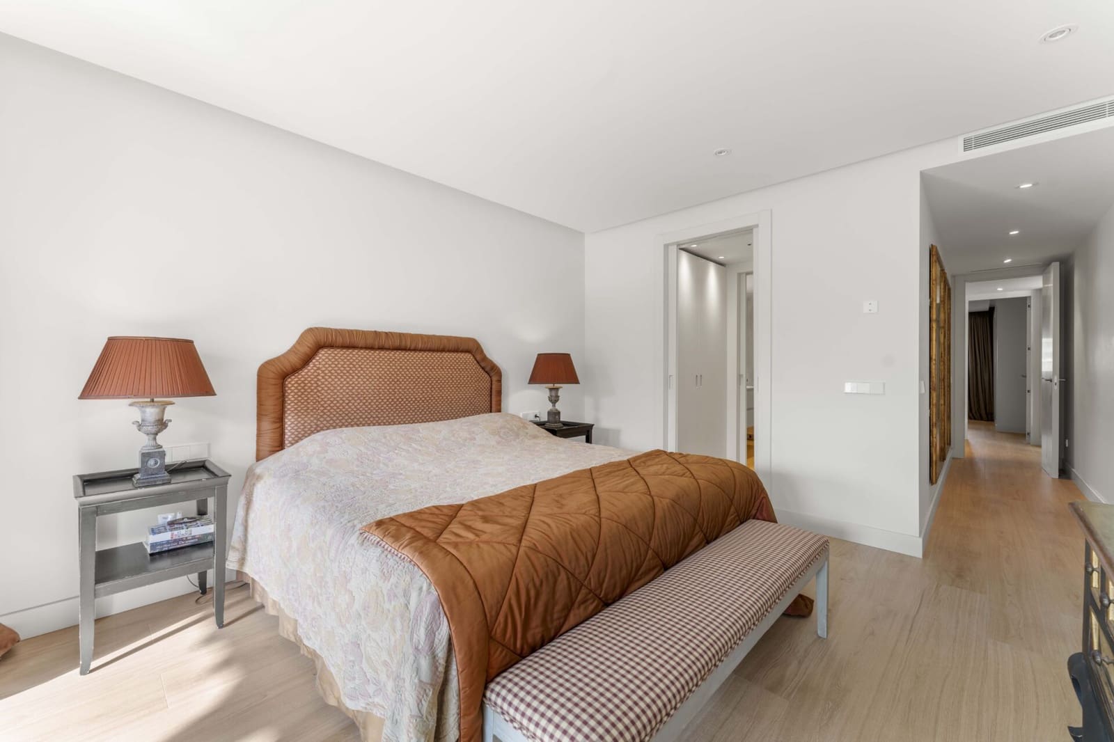 3 bedroom Apartment for sale in Marbella with pool garage - € 3,750,000 (Ref: 8840836)