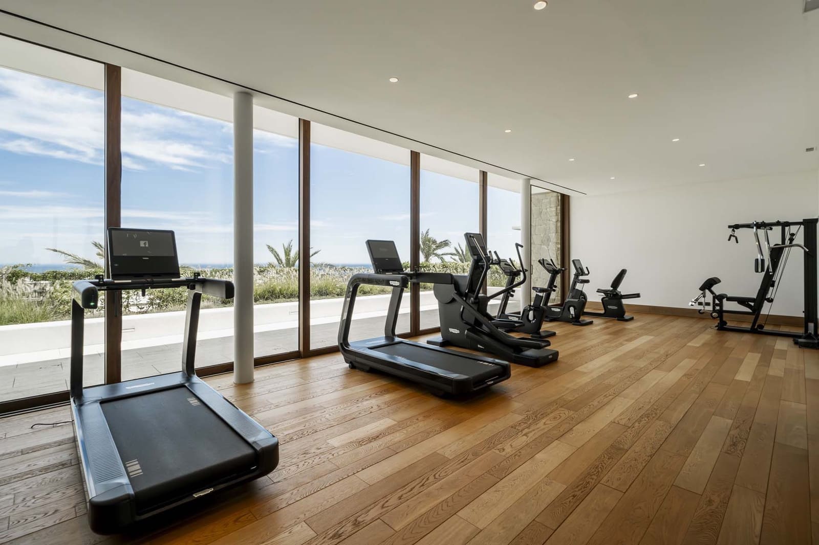 3 bedroom Apartment for sale in Casares with pool garage - € 2,595,000 (Ref: 8848955)