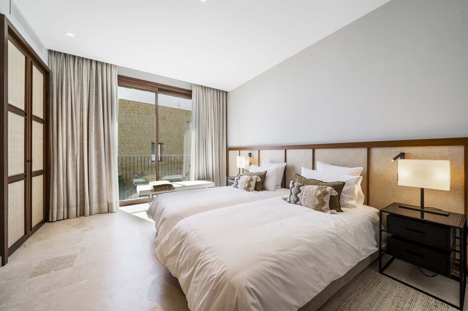 3 bedroom Apartment for sale in Casares with pool garage - € 2,595,000 (Ref: 8848955)