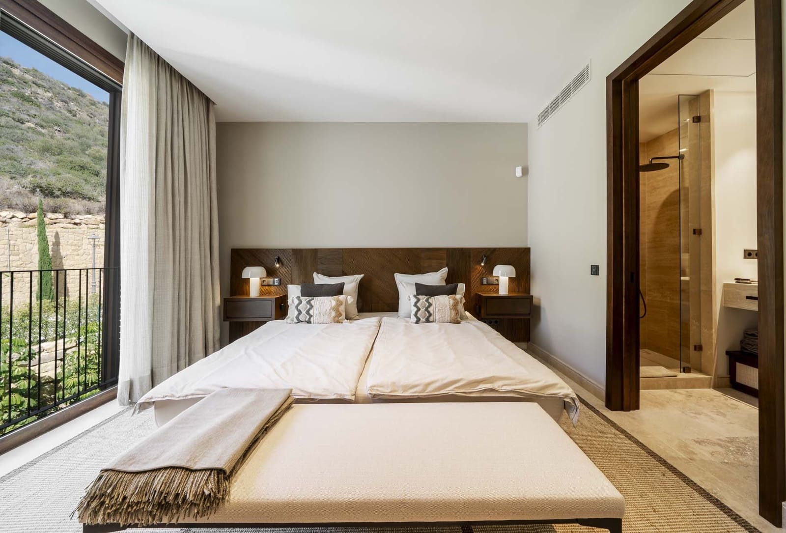 3 bedroom Apartment for sale in Casares with pool garage - € 2,595,000 (Ref: 8848955)