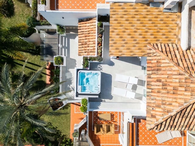 3 slaapkamer Penthouse te koop in Puerto Banus, Marbella met zwembad garage - € 2.950.000 (Ref: 8869393)