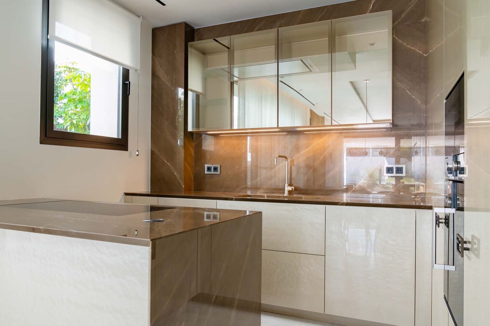 4 Zimmer Apartment zu verkaufen in Golden Mile mit Pool - 4.500.000 € (Ref: 8879503)