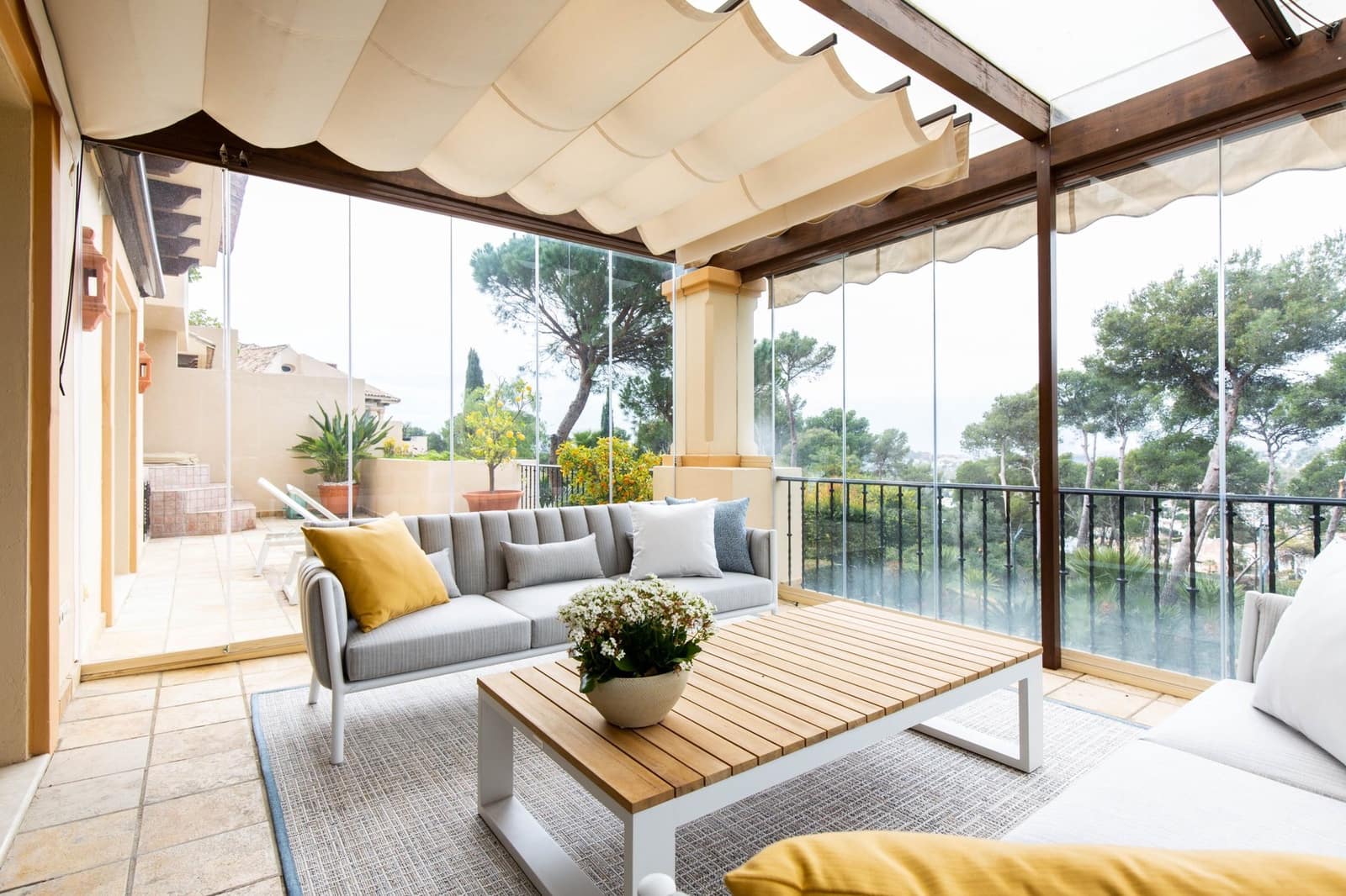 3 bedroom Apartment for sale in Nueva Andalucia with pool - € 1,450,000 (Ref: 8879504)