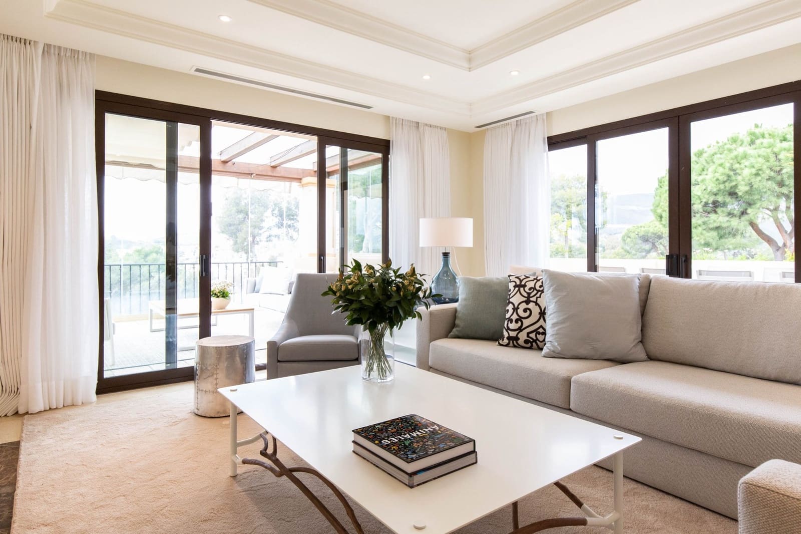 3 bedroom Apartment for sale in Nueva Andalucia with pool - € 1,450,000 (Ref: 8879504)