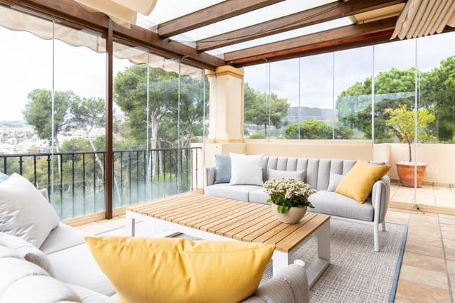 3 bedroom Apartment for sale in Nueva Andalucia, Marbella with pool - € 1,450,000 (Ref: 8879504)