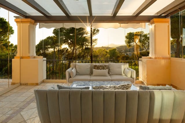 3 sypialnia Apartament na sprzedaż w Nueva Andalucia, Marbella z basenem - 1 450 000 € (Ref: 8879504)