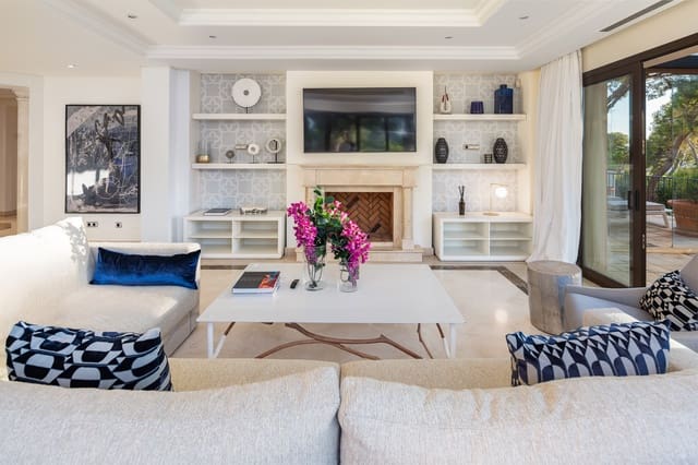 3 sypialnia Apartament na sprzedaż w Nueva Andalucia, Marbella z basenem - 1 450 000 € (Ref: 8879504)