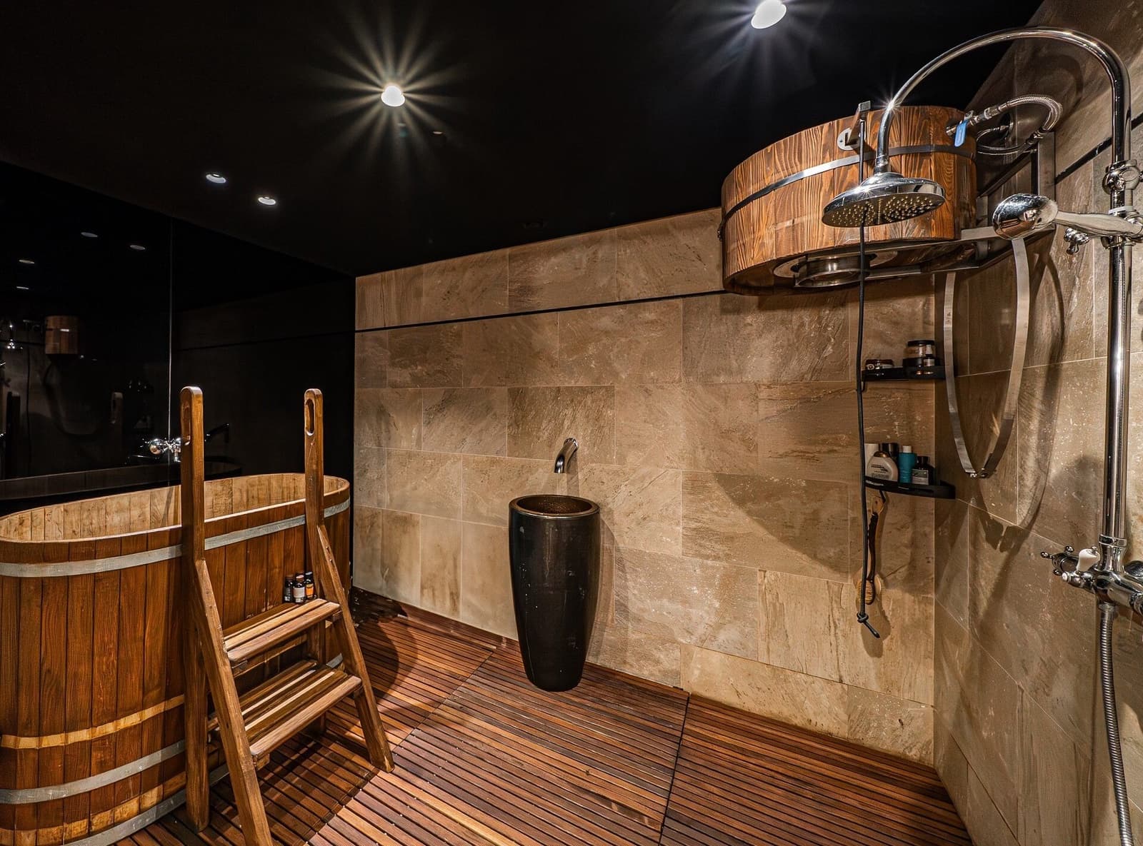 10 soverom Villa til salgs i Guadalmina med svømmebasseng garasje - € 12 900 000 (Ref: 8881402)