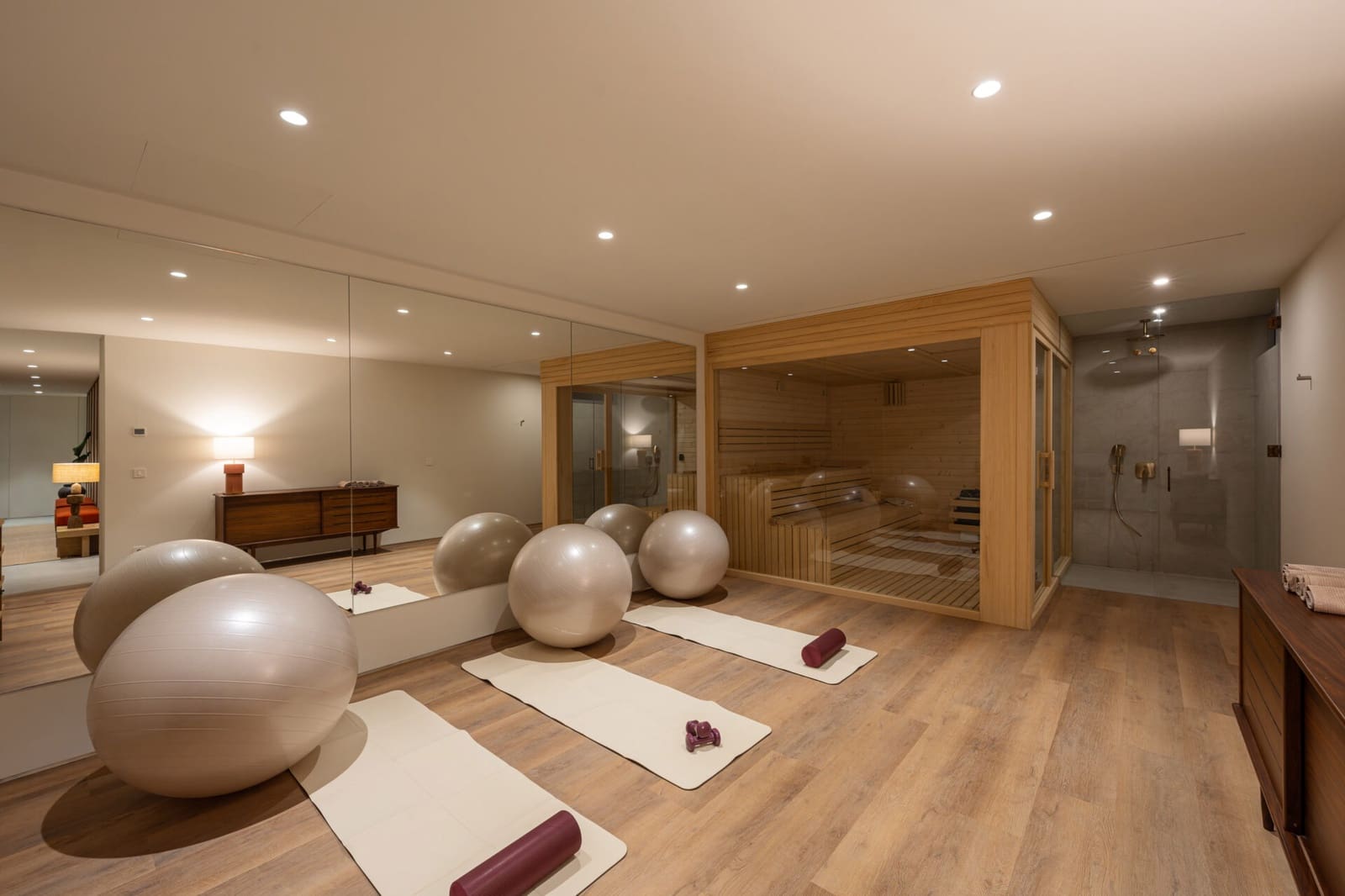 4 sovrum Villa till salu i Nueva Andalucia med pool garage - 4 800 000 € (Ref: 8884056)