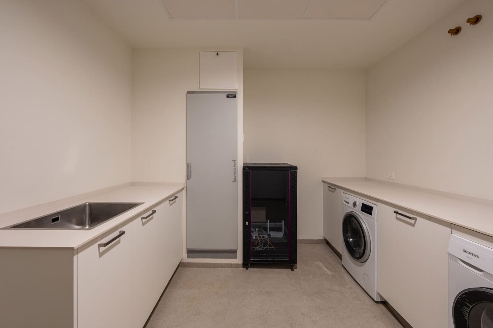 4 sovrum Villa till salu i Nueva Andalucia med pool garage - 4 800 000 € (Ref: 8884056)