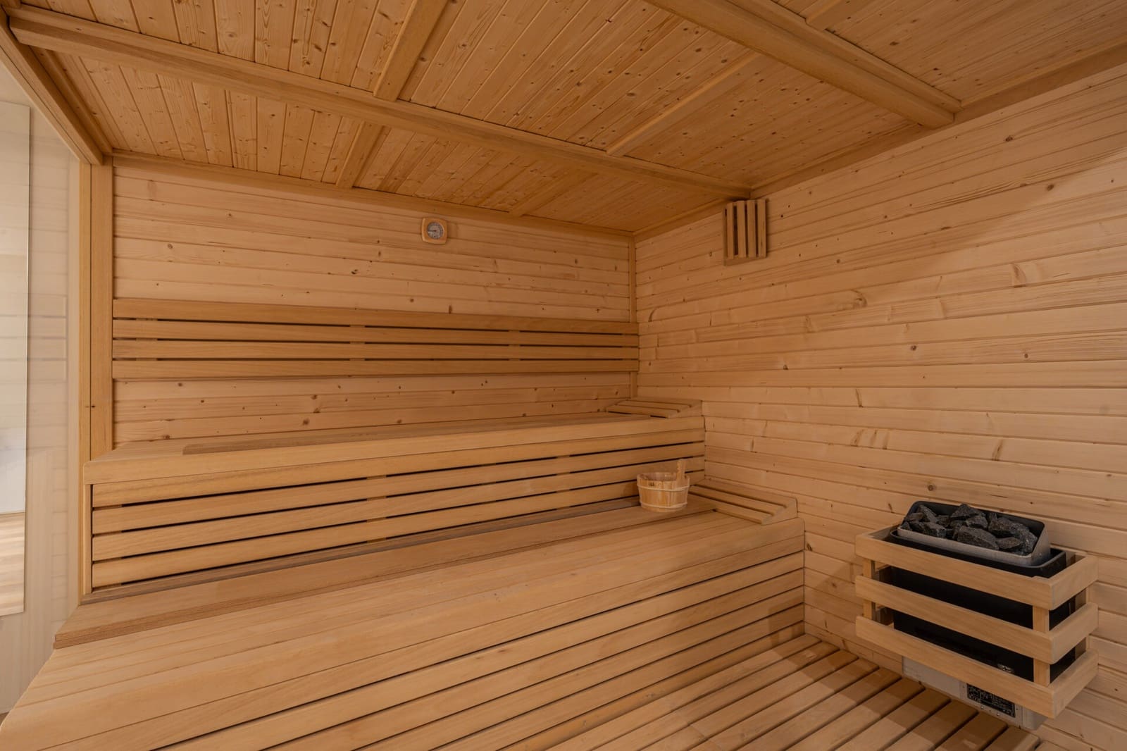 4 sovrum Villa till salu i Nueva Andalucia med pool garage - 4 800 000 € (Ref: 8884056)