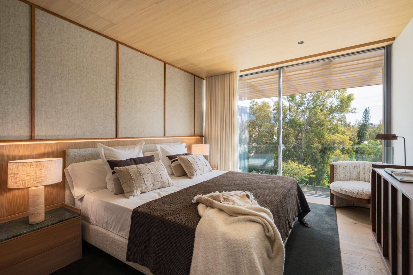 4 sovrum Villa till salu i Nueva Andalucia med pool garage - 4 800 000 € (Ref: 8884056)