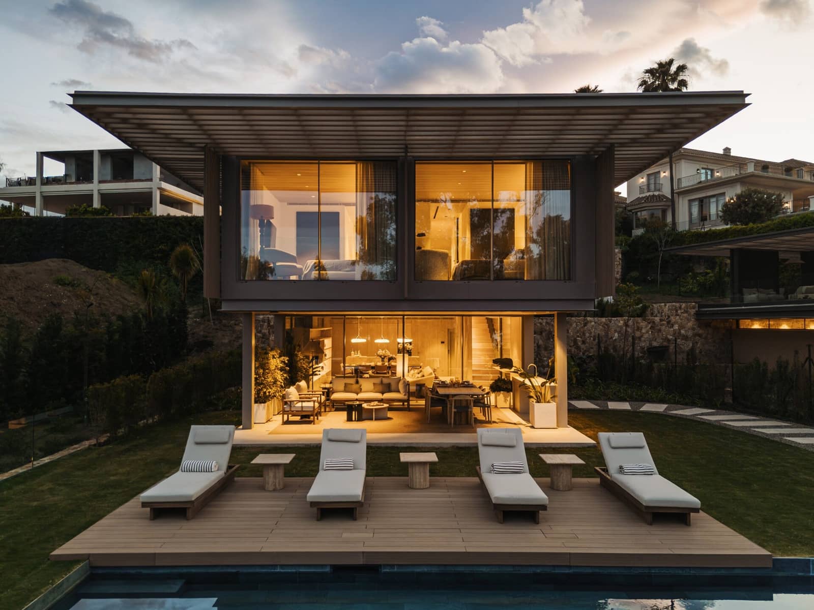 4 sovrum Villa till salu i Nueva Andalucia med pool garage - 4 800 000 € (Ref: 8884056)