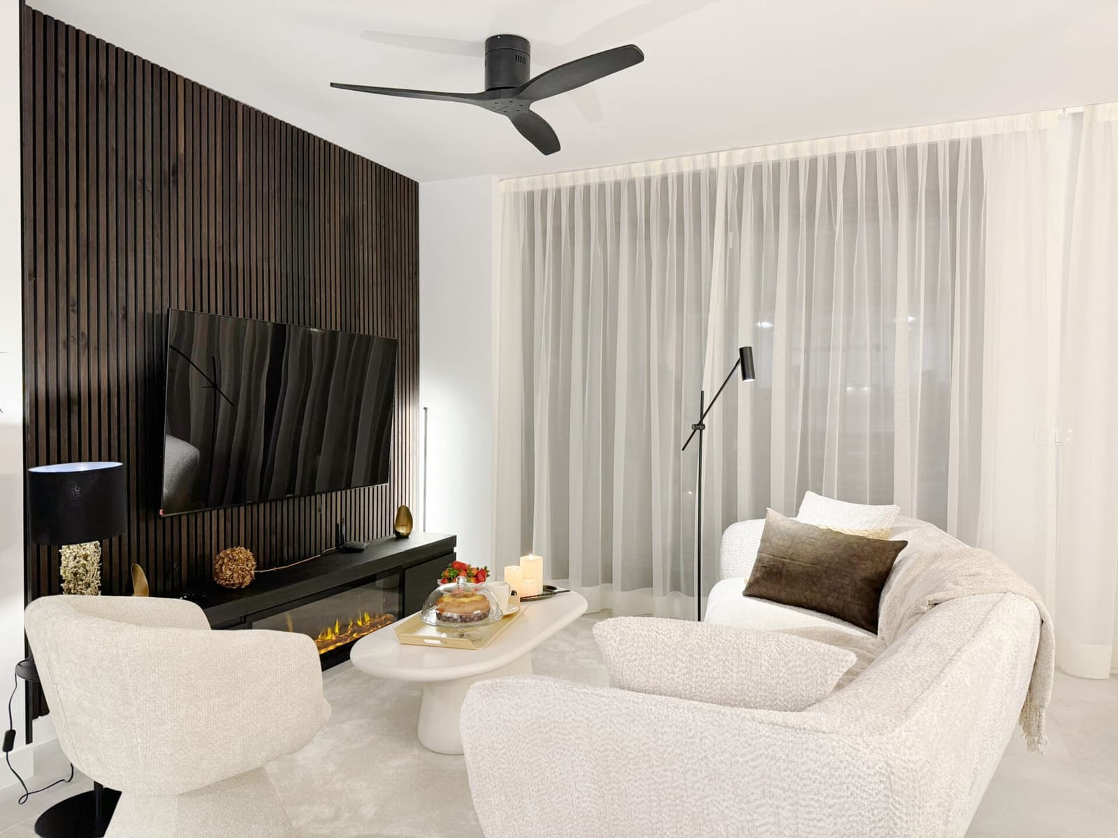 3 makuuhuone Huoneisto myytävänä paikassa Estepona mukana uima-altaan 
autotalli - 695 000 € (Ref: 8894569)