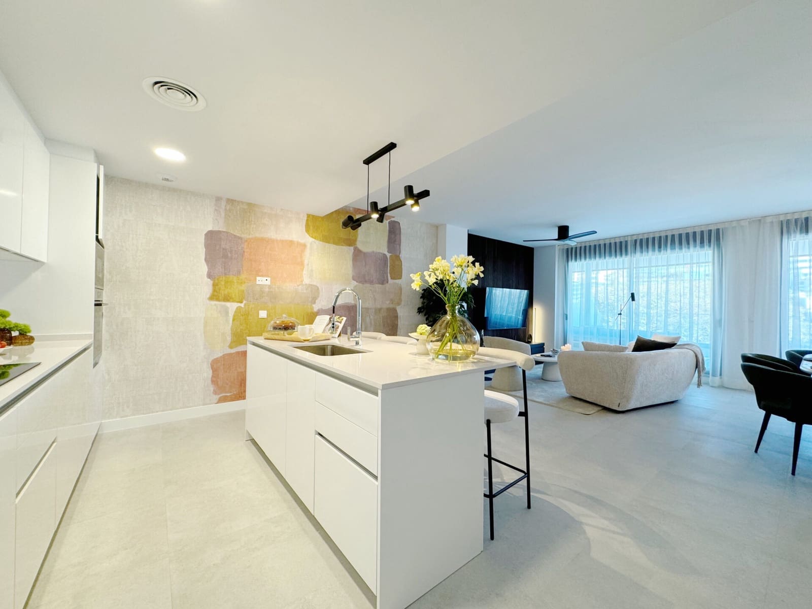 3 makuuhuone Huoneisto myytävänä paikassa Estepona mukana uima-altaan 
autotalli - 695 000 € (Ref: 8894569)