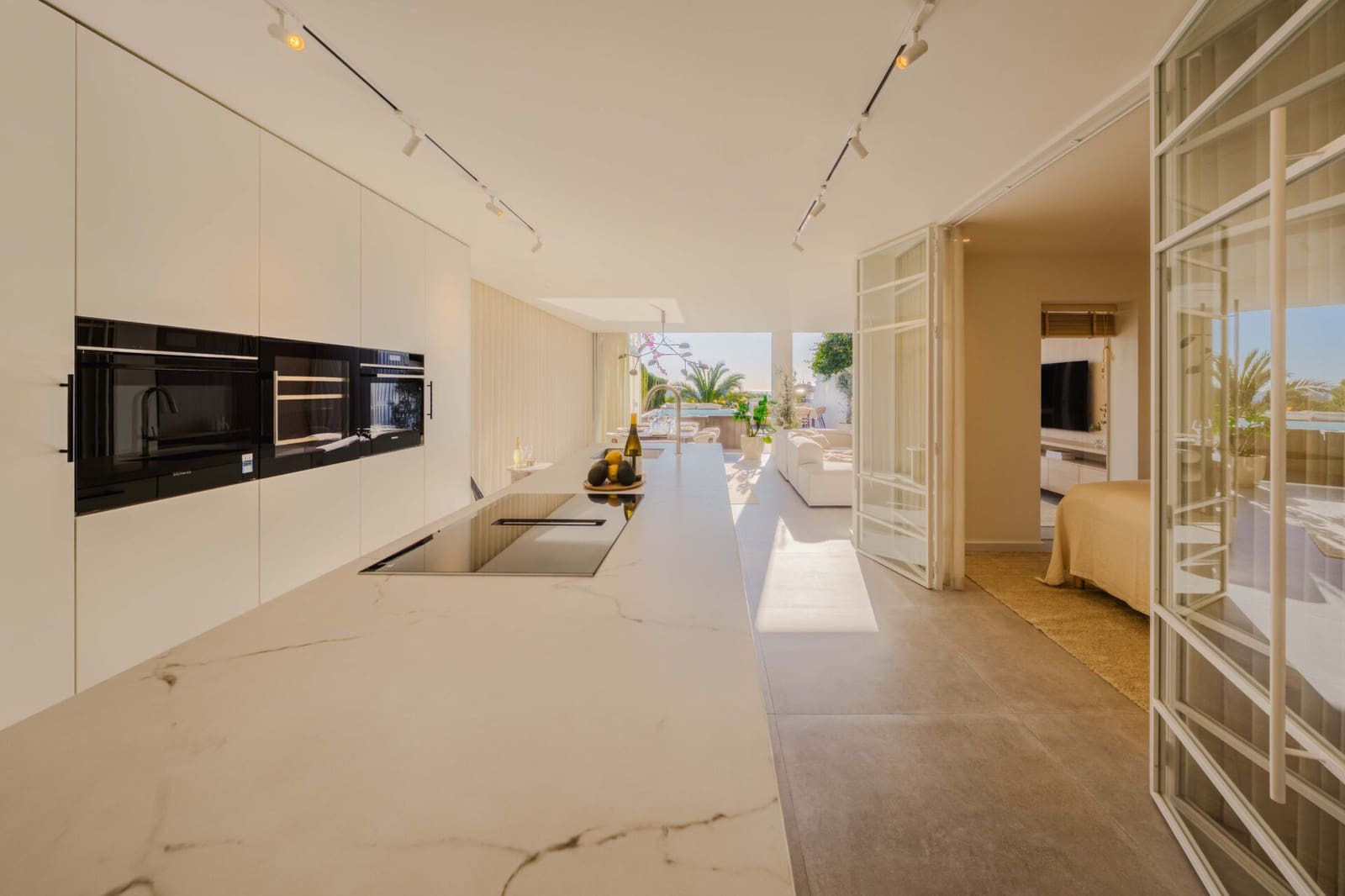 3 bedroom Apartment for sale in Nueva Andalucia with pool - € 1,195,000 (Ref: 8907276)