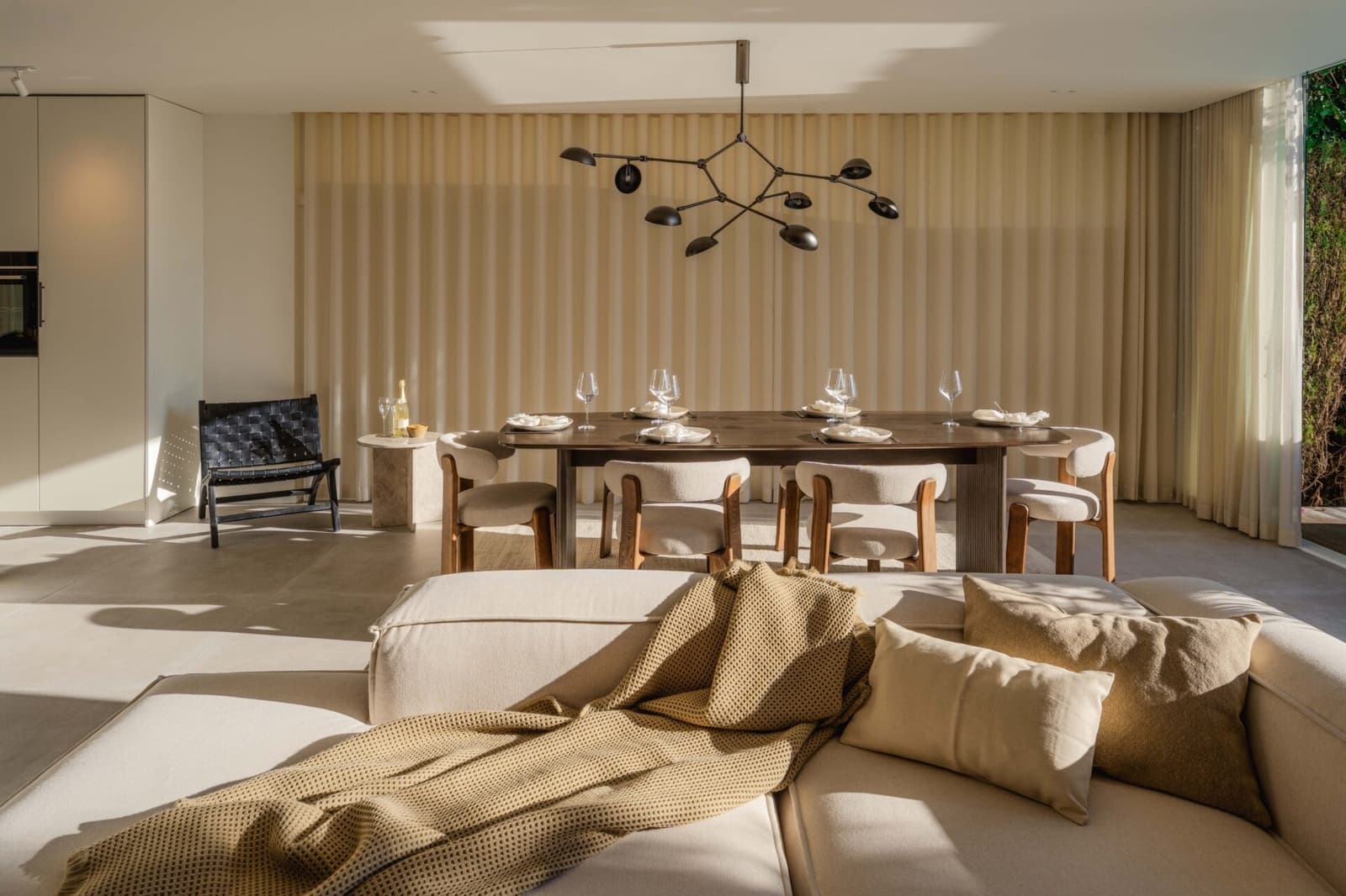 3 bedroom Apartment for sale in Nueva Andalucia with pool - € 1,195,000 (Ref: 8907276)