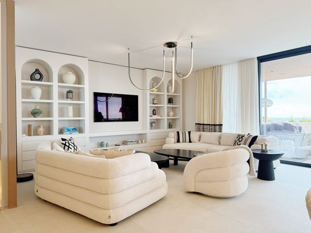 5 makuuhuone Omakotitalo myytävänä paikassa Sierra Blanca, Marbella mukana uima-altaan 
autotalli - 3 700 000 € (Ref: 8917801)