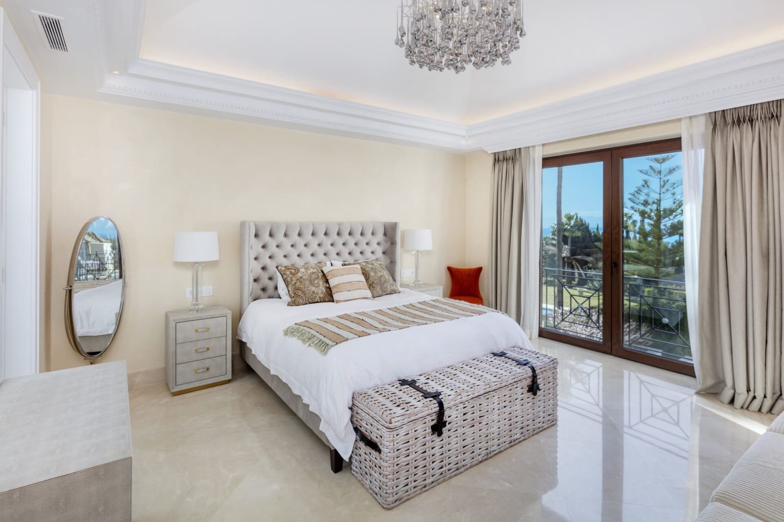 8 quarto Moradia para venda em Golden Mile com piscina garagem - 11 950 000 € (Ref: 8926206)