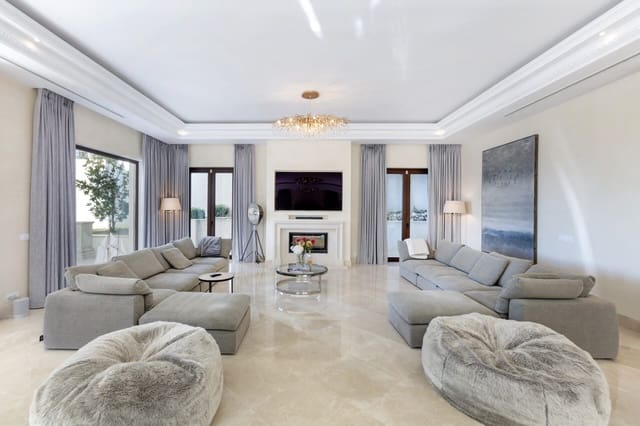 8 quarto Moradia para venda em Sierra Blanca, Marbella com piscina garagem - 11 950 000 € (Ref: 8926206)