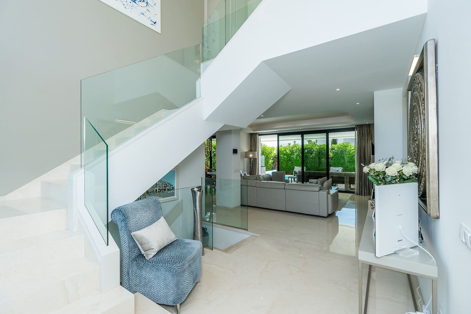 5 soverom Villa til salgs i El Paraiso med svømmebasseng garasje - € 1 995 000 (Ref: 8926209)