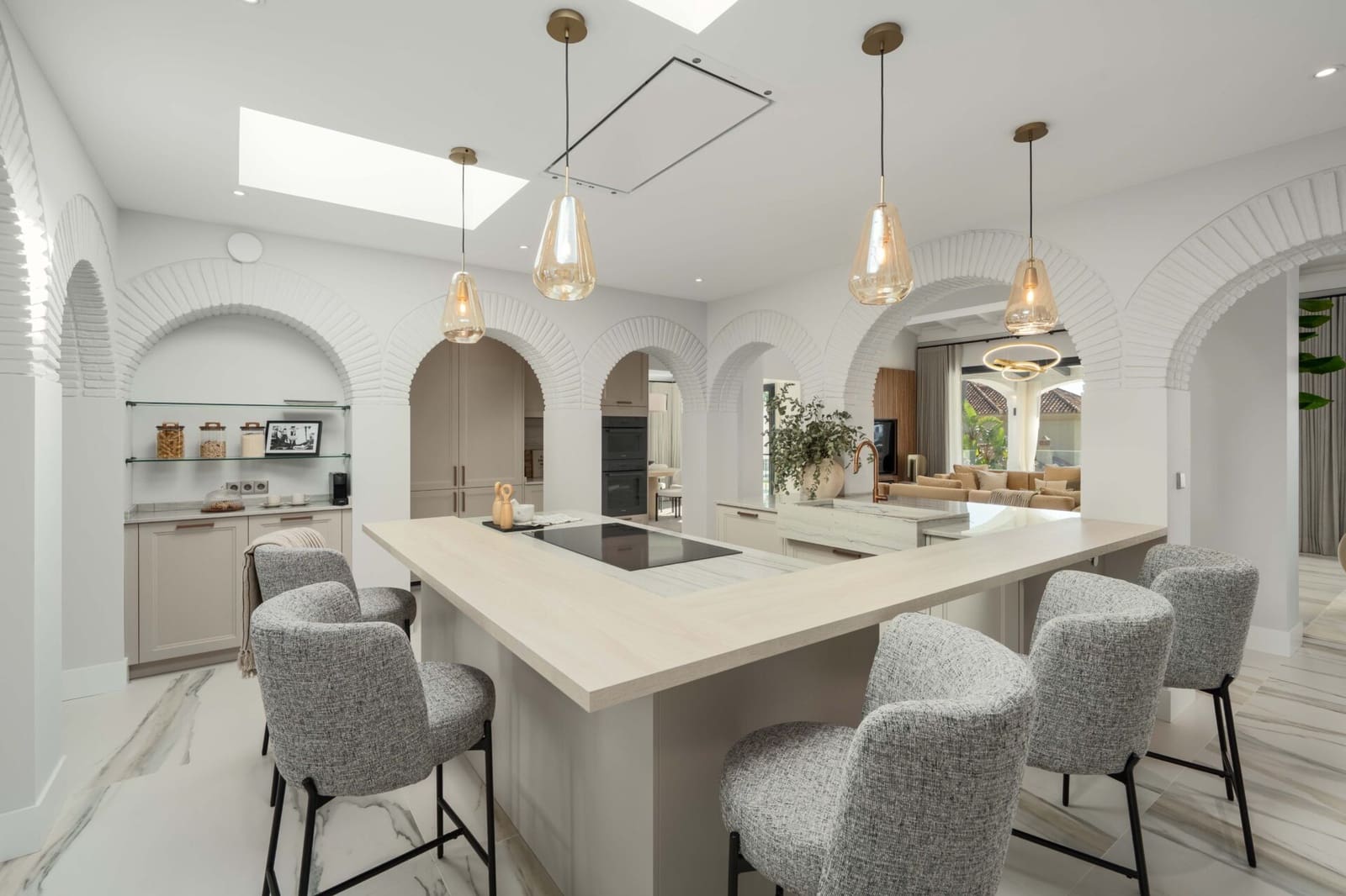 5 sypialnia Willa na sprzedaż w Golden Mile z basenem garażem - 7 550 000 € (Ref: 8926211)