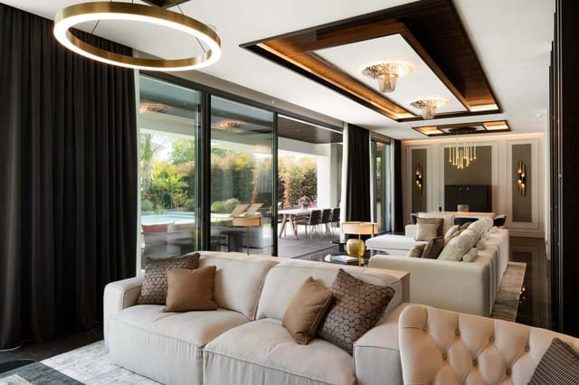 5 soverom Villa til salgs i Golden Mile, Marbella med svømmebasseng garasje - € 11 900 000 (Ref: 8935041)