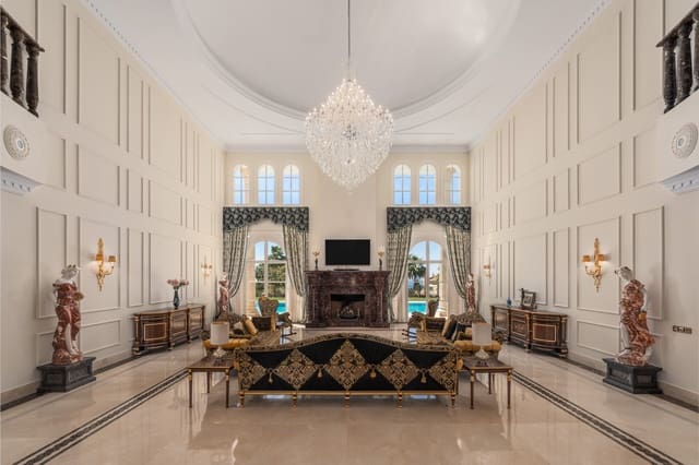 7 sypialnia Willa na sprzedaż w Sierra Blanca, Marbella z basenem garażem - 13 000 000 € (Ref: 8937012)