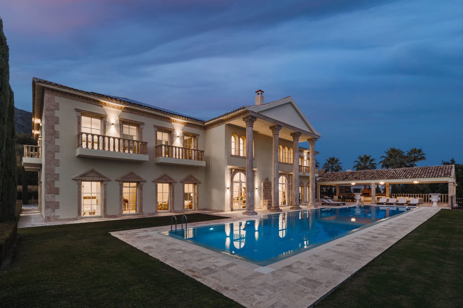 7 sypialnia Willa na sprzedaż w Golden Mile z basenem garażem - 13 000 000 € (Ref: 8937012)