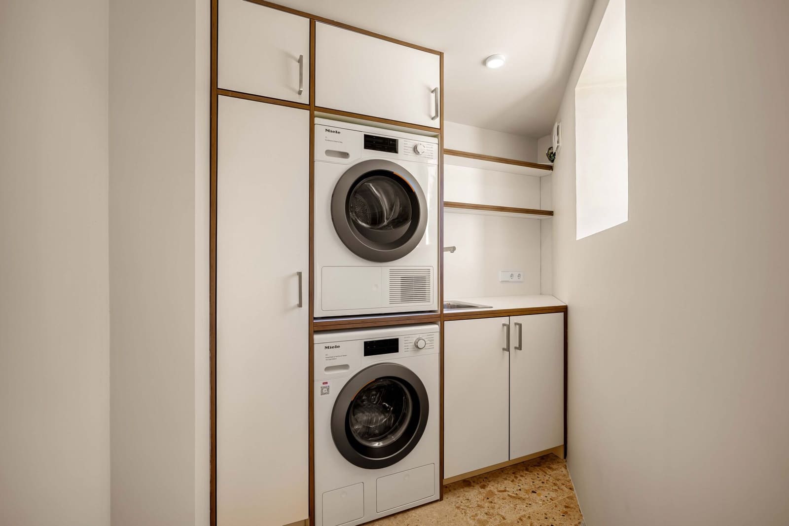 4 soveværelse Villa til salg i Nueva Andalucia med swimmingpool - € 3.100.000 (Ref: 8950613)