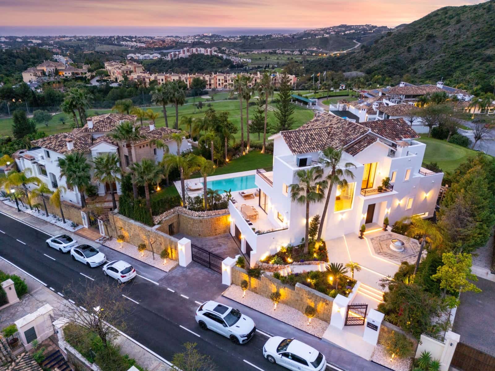 5 sovrum Villa till salu i Benahavis med pool garage - 5 495 000 € (Ref: 8954168)