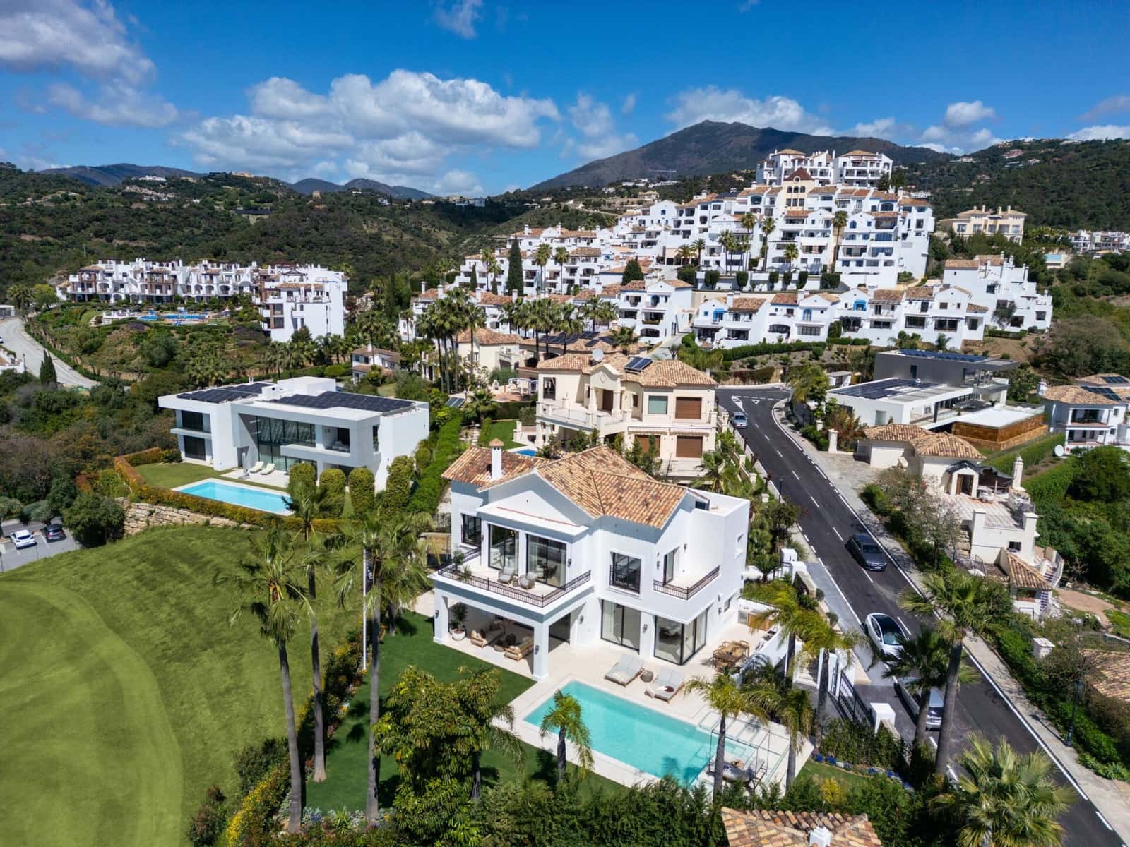 5 sovrum Villa till salu i Benahavis med pool garage - 5 495 000 € (Ref: 8954168)