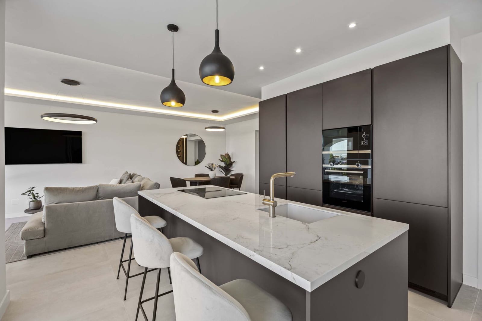 3 bedroom Apartment for sale in La Quinta - € 890,000 (Ref: 8972045)