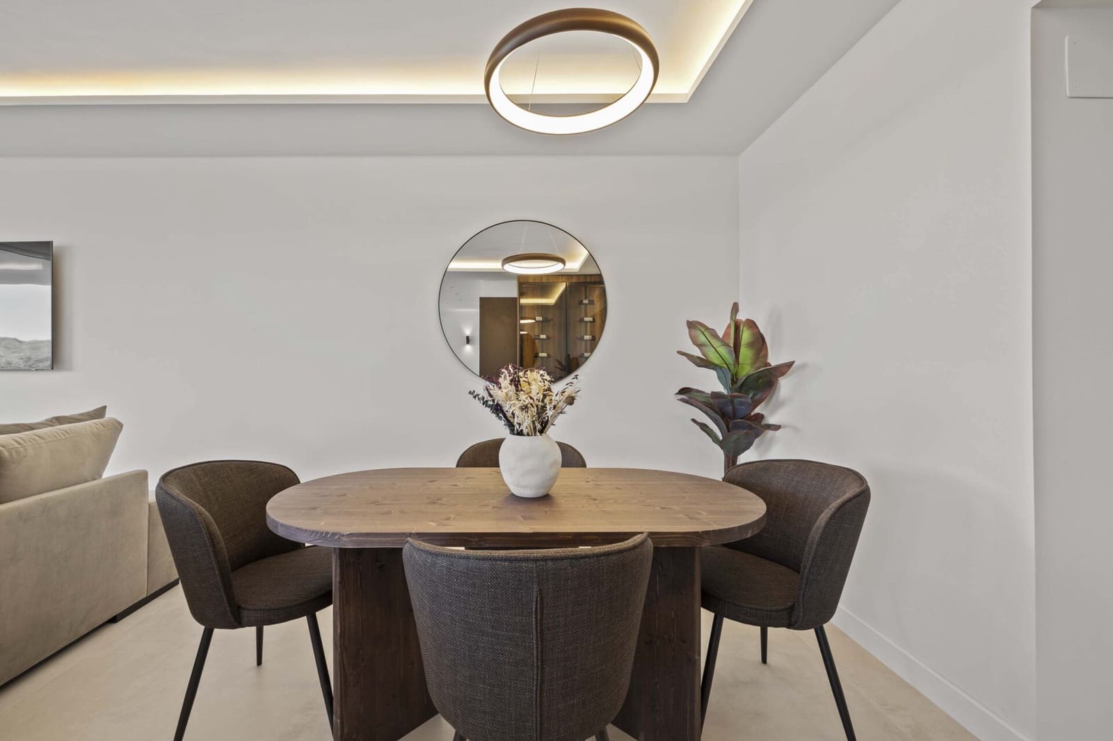 3 bedroom Apartment for sale in La Quinta - € 890,000 (Ref: 8972045)