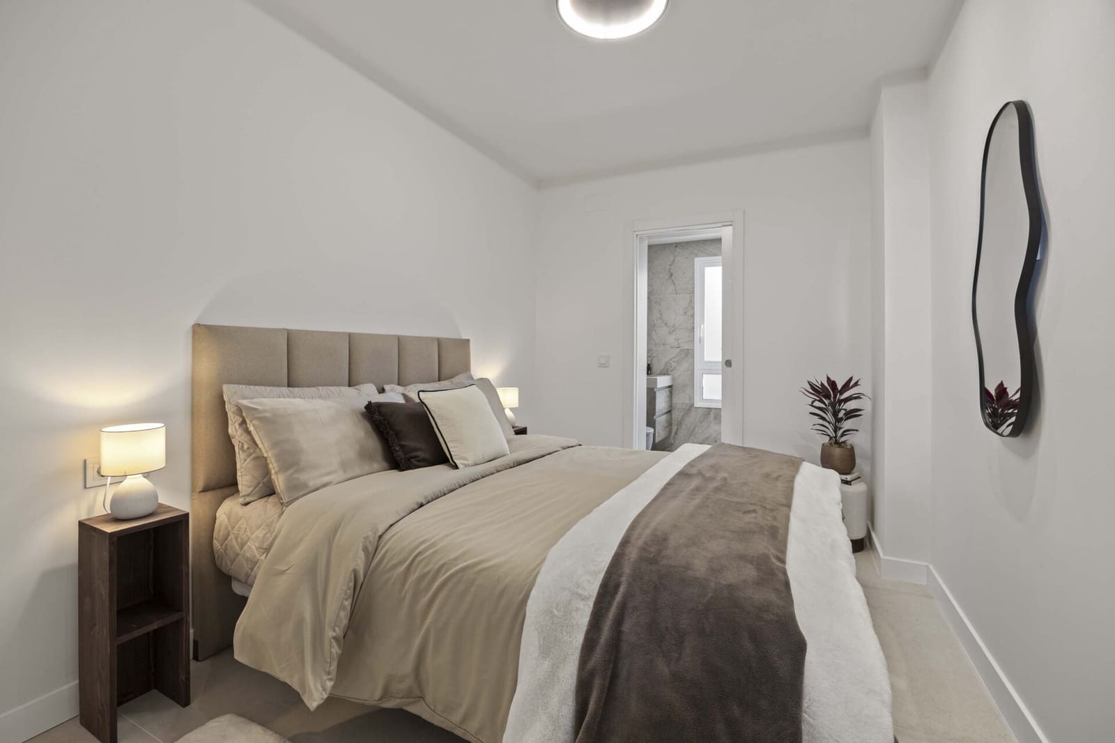 3 bedroom Apartment for sale in La Quinta - € 890,000 (Ref: 8972045)